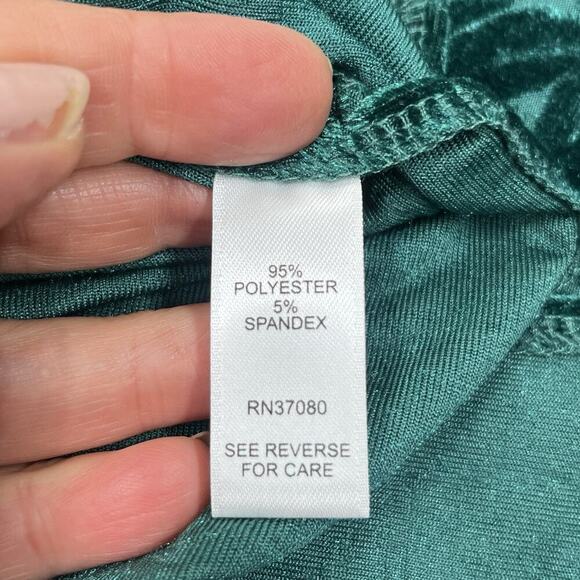 Cato Velvet Burnout Tunic Medallion Print Green Size Large Flowy Fairy Holiday - Picture 8 of 11